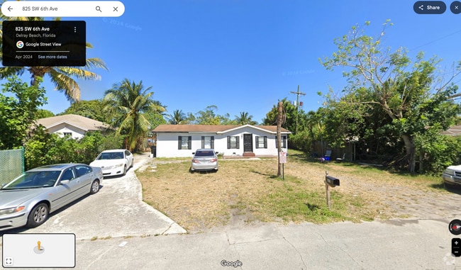 Building Photo - 825 SW 6th Ave