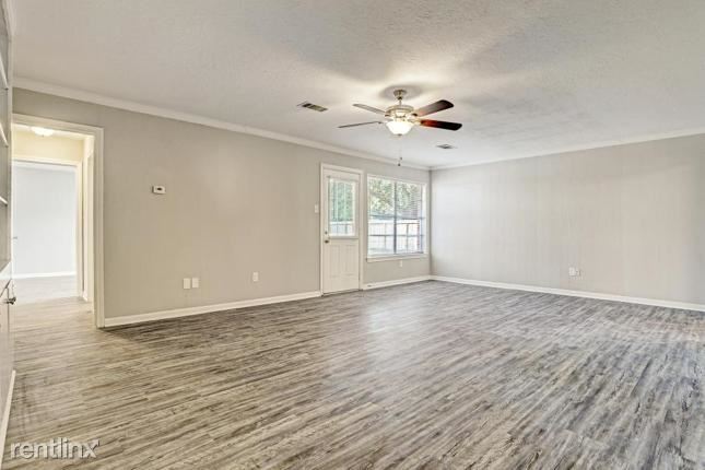 Building Photo - 3 br, 2 bath House - 5002 i Cedar Creek Drive