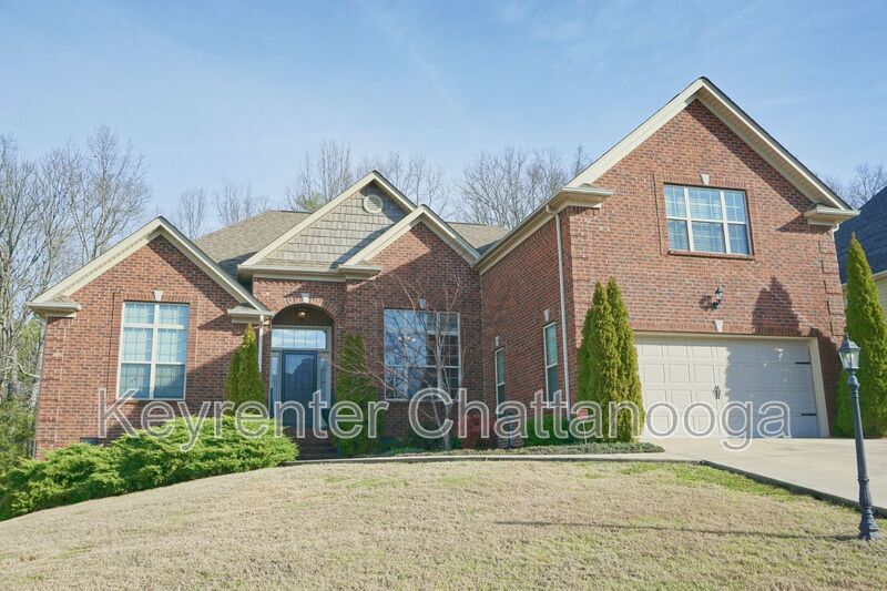 6967 Neville Dr, Ooltewah, TN 37363 House Rental in Ooltewah, TN