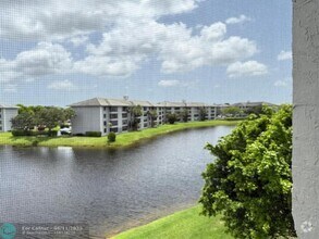 Building Photo - 9420 Poinciana Pl