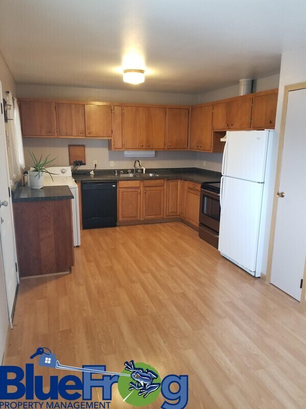 Foto del edificio - 1075-1075 Gillingham Rd