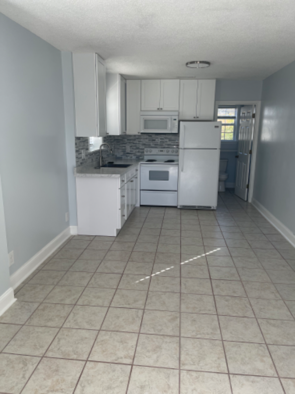 Foto del edificio - 117 NE 51st St