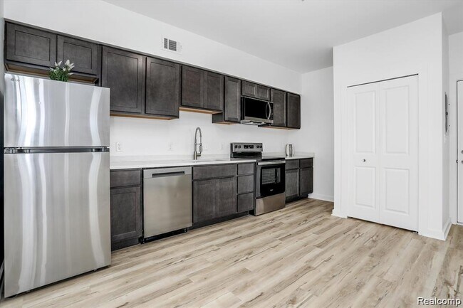 Foto del edificio - 799 E Grand Blvd