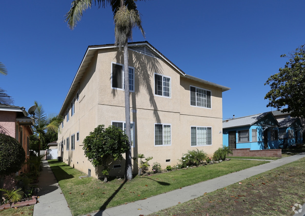 Building Photo - 3921 Sawtelle Blvd