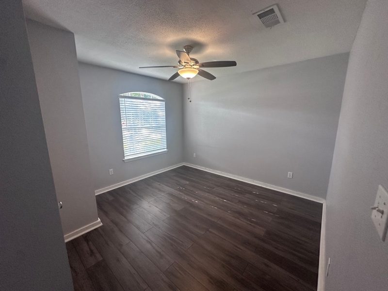 Building Photo - 36 Stowe Rd