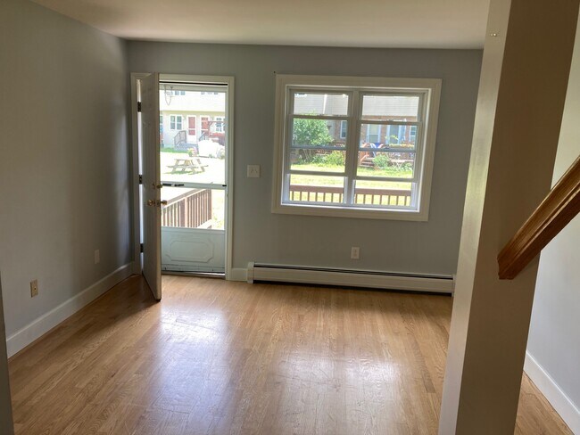 Foto del edificio - 92 Renihan Mdws