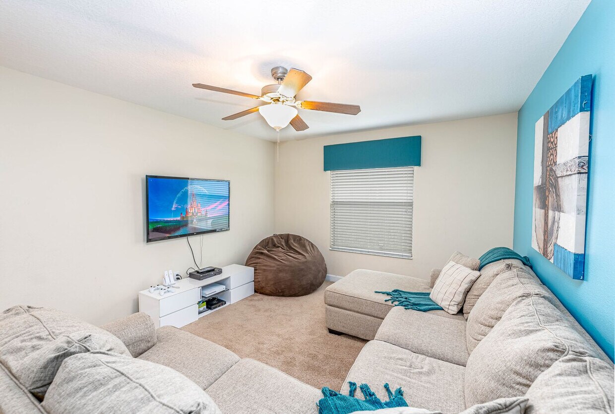 Foto principal - 2967 Buccaneer Palm Rd
