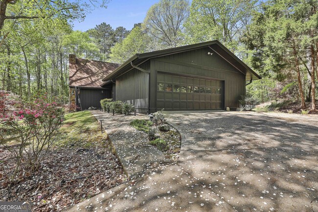 Building Photo - 115 Rolling Green