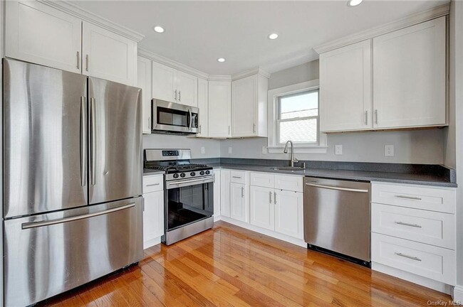 Building Photo - 41 Kimball Ave