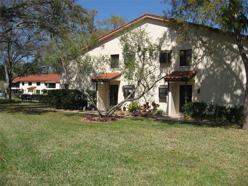 Primary Photo - 5755 Gardens Dr