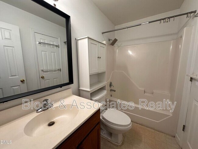 Foto del edificio - 422 Wall St