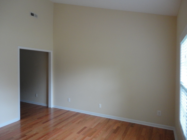 Building Photo - 507 Devereaux Lane
