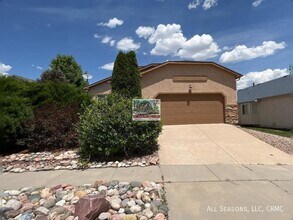 Building Photo - 4928 Desert Varnish Dr
