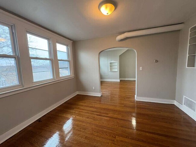 Foto del edificio - 1260 Whalley Ave