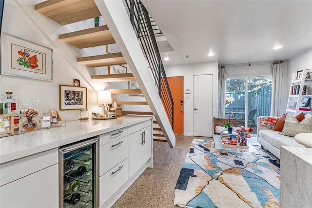 Foto del edificio - 2727 Hood St