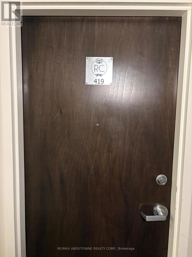 Photo du bâtiment - 118 King St E