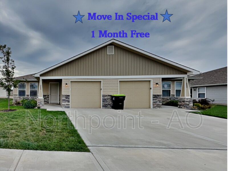 200 SW Sunflower St, Blue Springs, MO 64014 House Rental in Blue