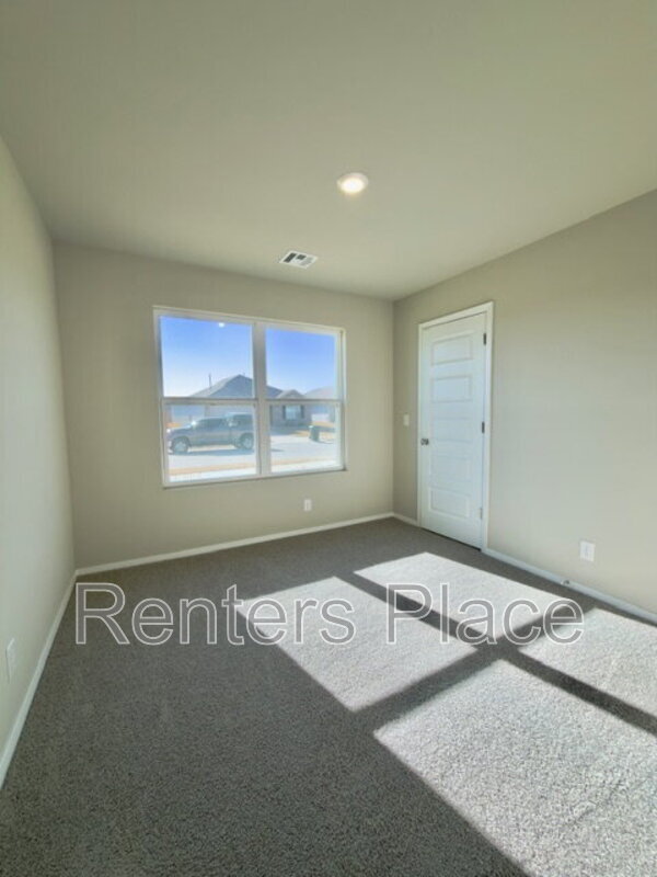 Foto del edificio - 1004 W Lawton Rd