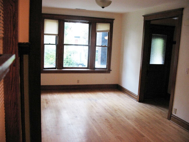 Living Room - 1449 N Bell Ave