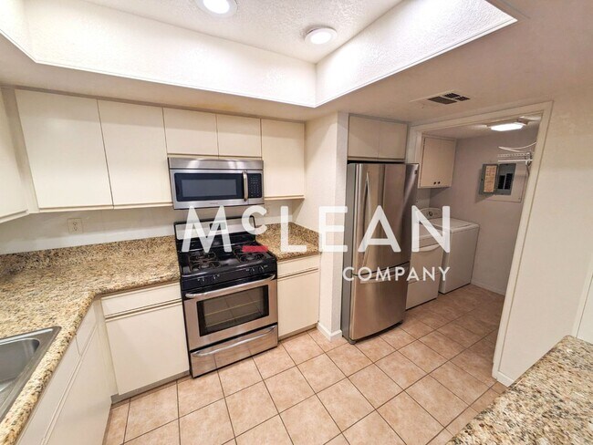 Foto del edificio - Canyon Shores Two Bedroom Cathedral City