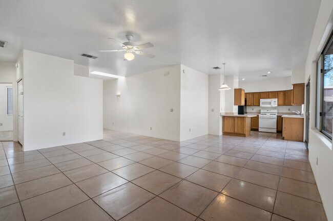 Foto del edificio - 3730 N Bay Horse Loop
