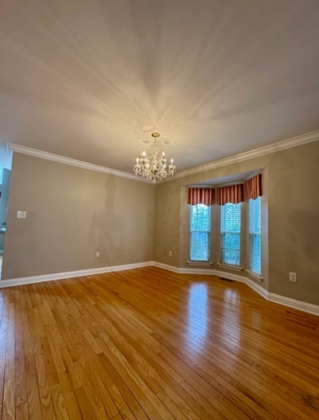 Building Photo - 10 Hopkinson Ct