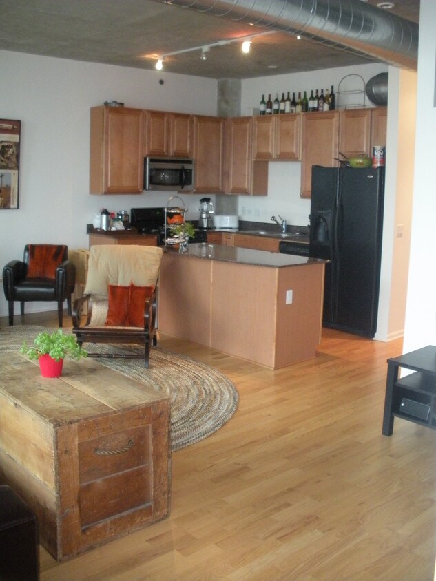 Foto principal - 125 E 13th St