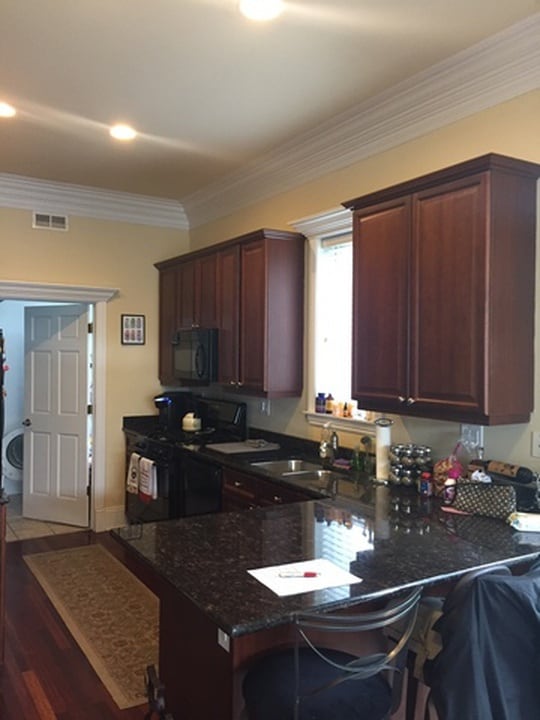 Laundry Room off Kitchen - 924 W Cornelia Ave Apartment