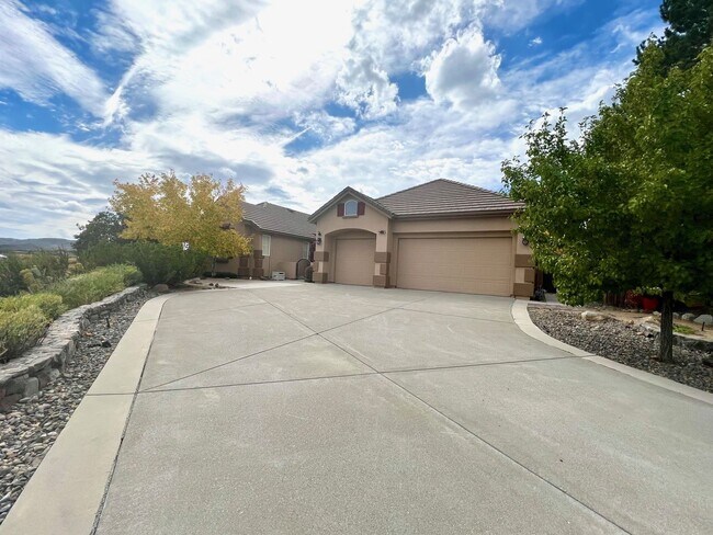Building Photo - 3346 White Mountain Ct in ArrowCreek with ...