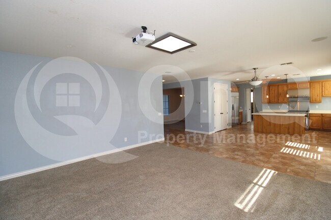 Building Photo - 18905 E Raven Dr