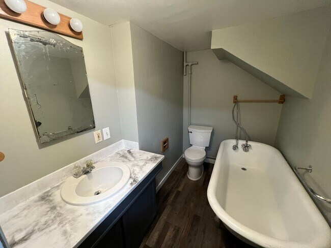 Foto del edificio - 1925 6th Ave S