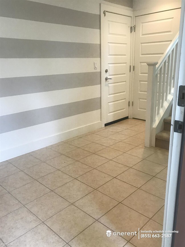 Building Photo - 2415 Stearman Ct