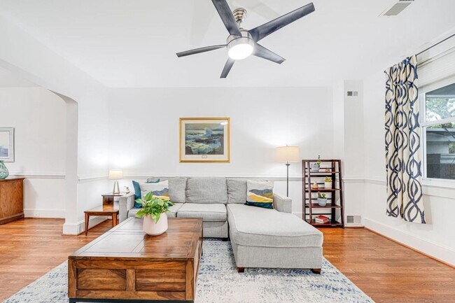 Foto del edificio - 4823 9th St NW