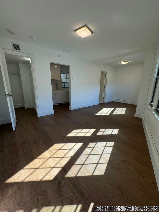 Foto del edificio - 1200 Massachusetts Ave