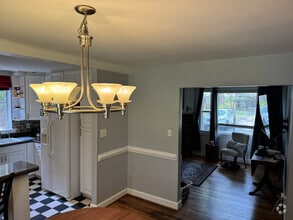 Building Photo - 5206 Lee Ave