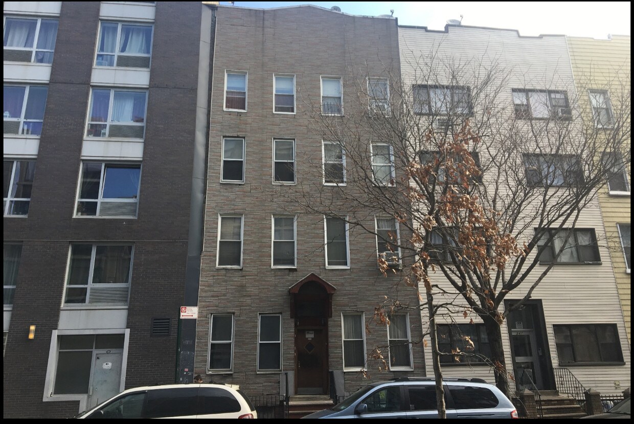 Primary Photo - 245 N 8th St