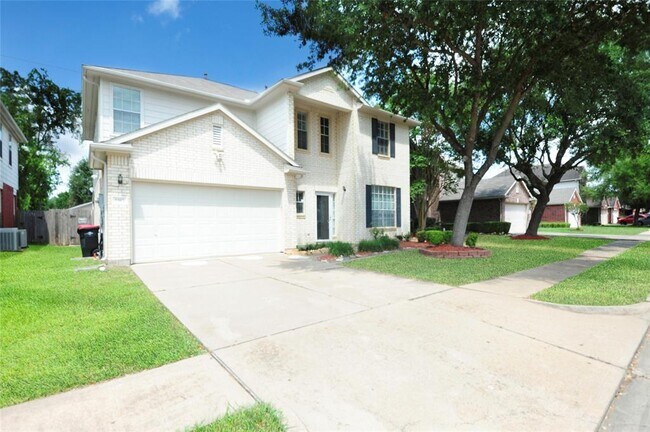 Foto del edificio - 9307 Floral Crest Dr