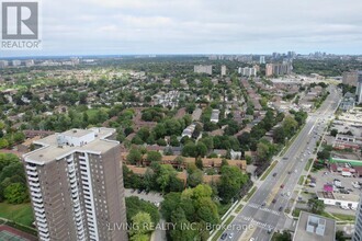 Building Photo - 2015-2015 Sheppard Ave E