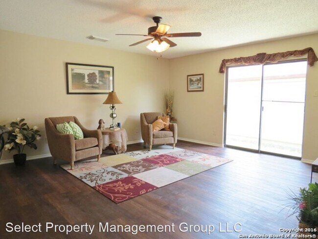 Building Photo - 3 br, 2 bath House - 5440 Villa Mercedes