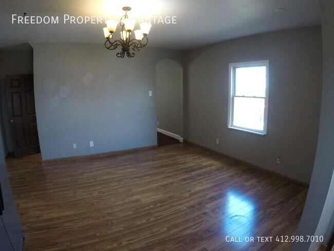 Foto del edificio - 12 E Amanda Ave - South Side Slopes