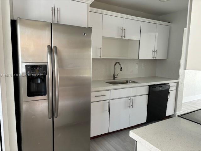 Building Photo - 204 Palm Cir E