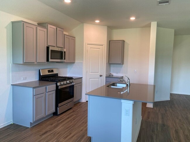 Building Photo - 3444 Pauling Loop