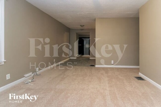 Building Photo - 6630 W 10th St