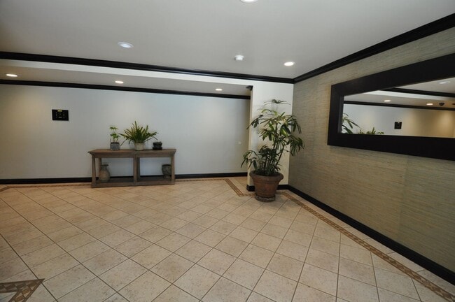 Building Photo - 12245 Chandler Blvd
