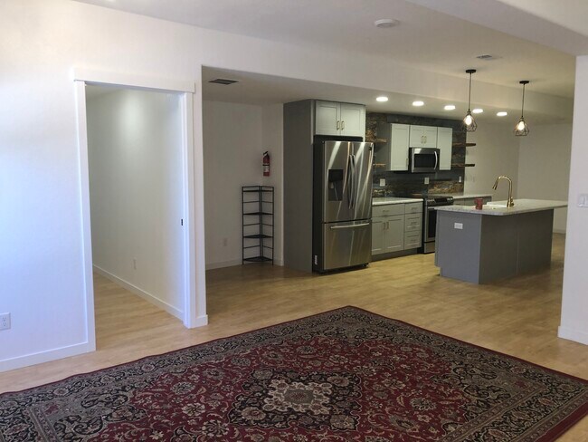 Foto del edificio - 652 6th St