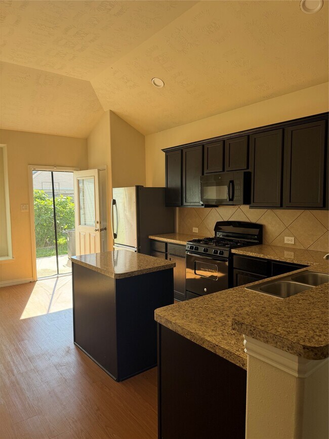 Foto del edificio - 7534 Abbey Point Ln