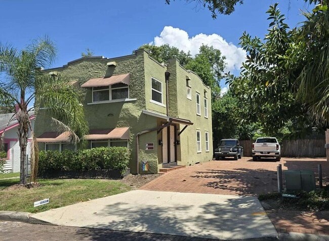 Building Photo - [748/750/756/758] Winfree Ave