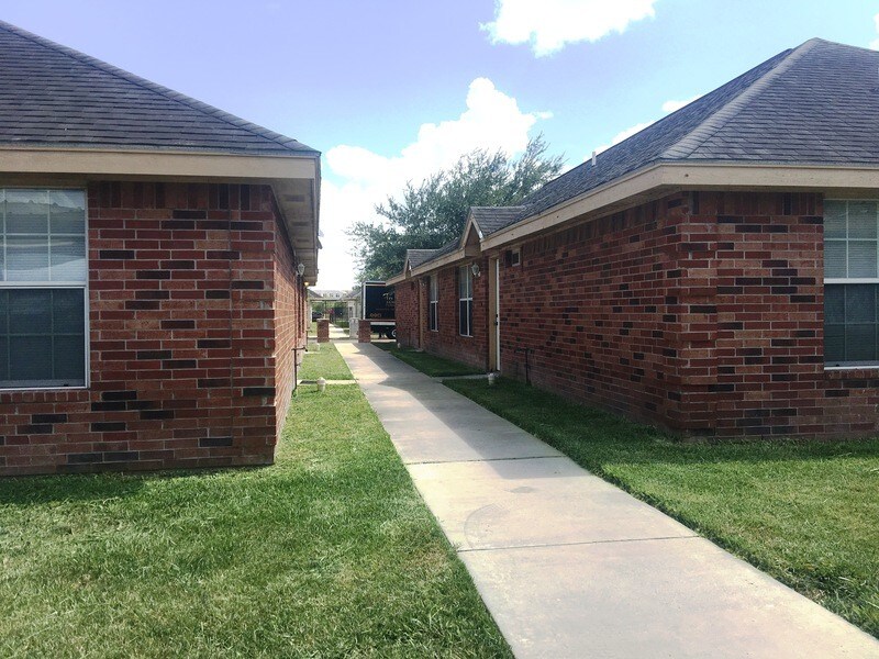 1821 W Portales Dr, Edinburg, TX 78541 Apartments in Edinburg, TX