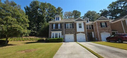 Building Photo - 3425 Fernview Dr