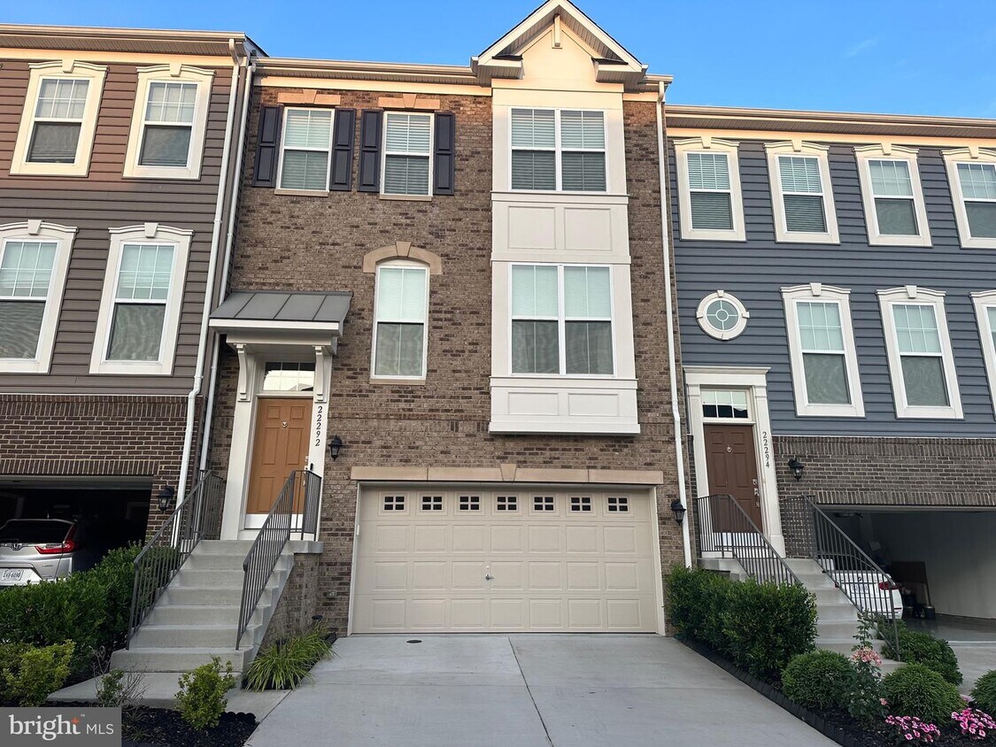 22292 Pinecroft Terrace, Ashburn, VA 20148 Townhouse for Rent in